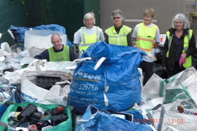 Photograph of Sustainable Crediton supporters collecting plastic rubbish in Crediton